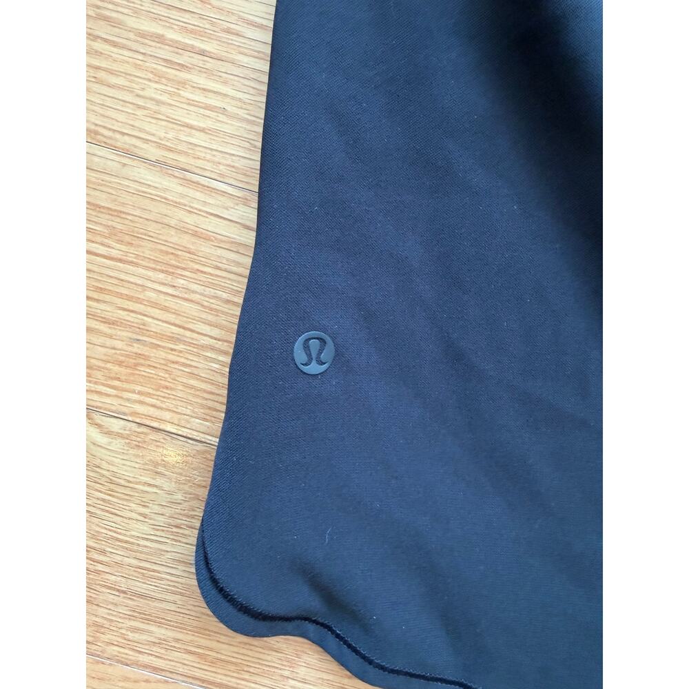 Lululemon On the Fly Skirt Size 6 - Picture 4 of 5